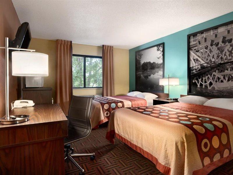 Super 8 by Wyndham Peoria Motel Bagian luar foto
